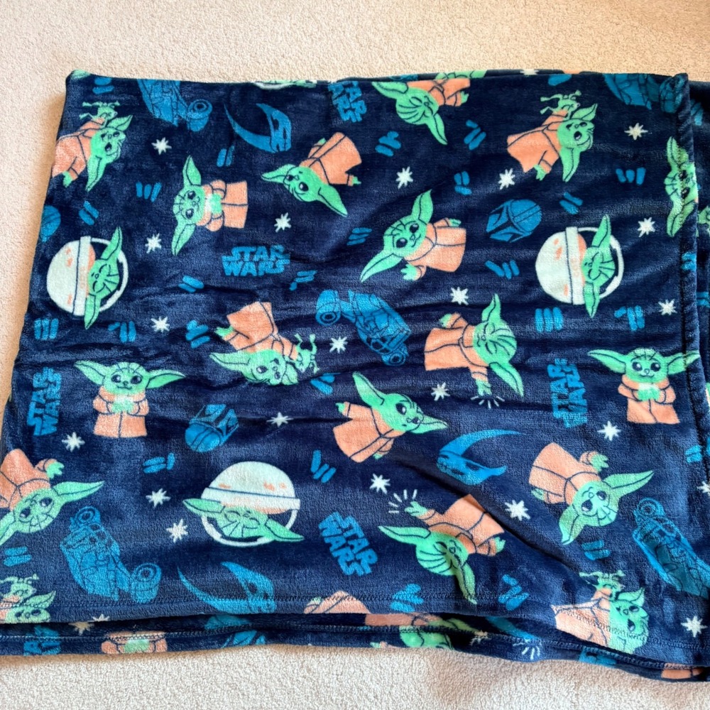 The Big One Star Wars Grogu The Child Mandalorian Plush Throw Blanket 70x55